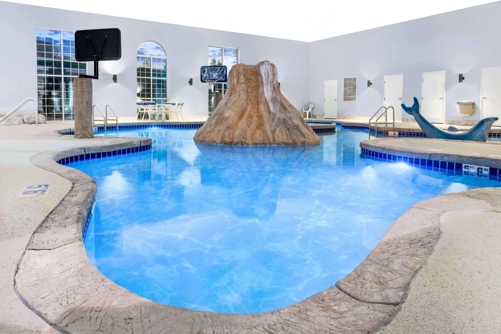 Microtel Inn & Suites by Wyndham Green Bay
