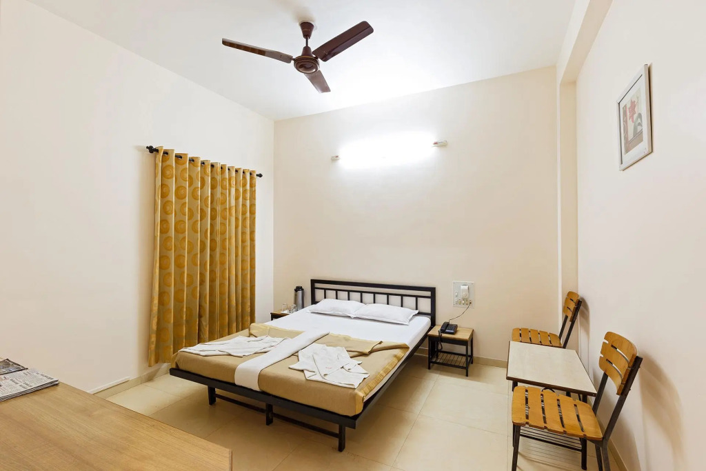 Hotel Rajpurush