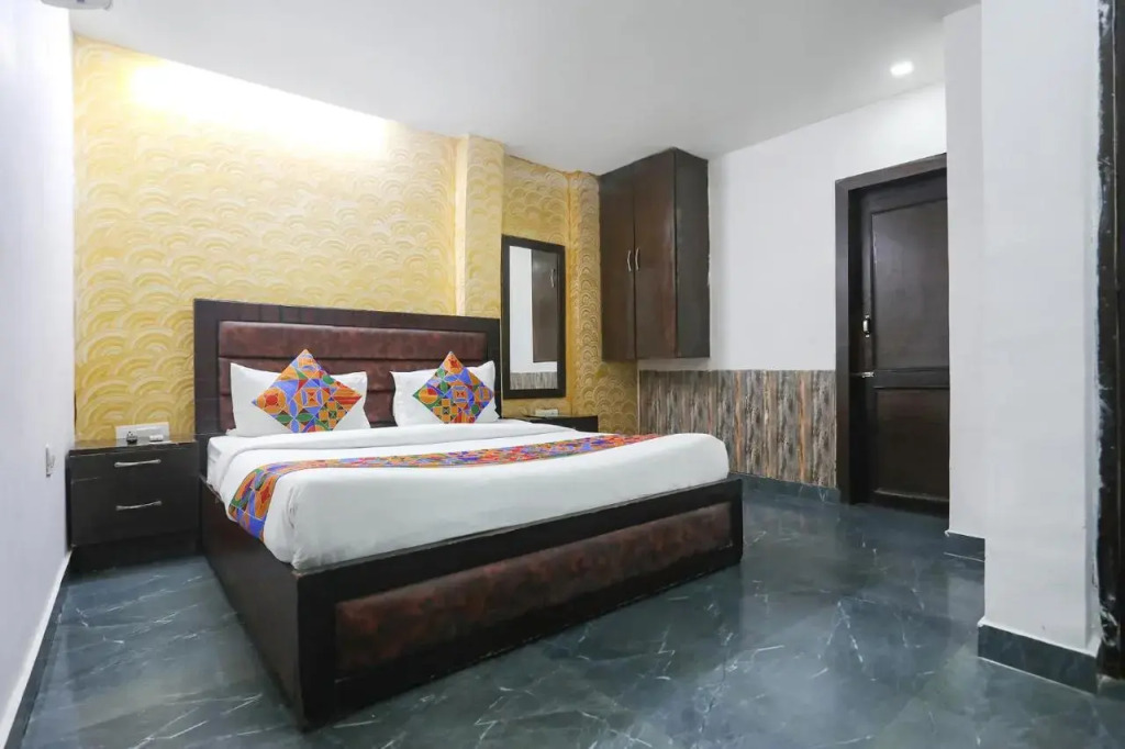 Sara Residency