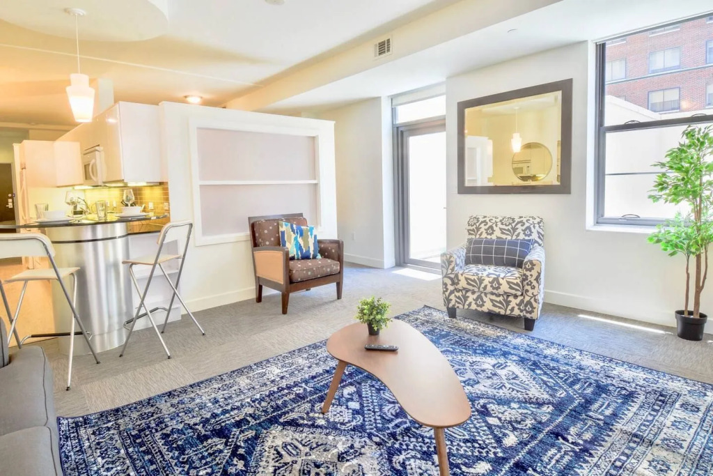 Good Value 1Br Apt | Close To Convention Center