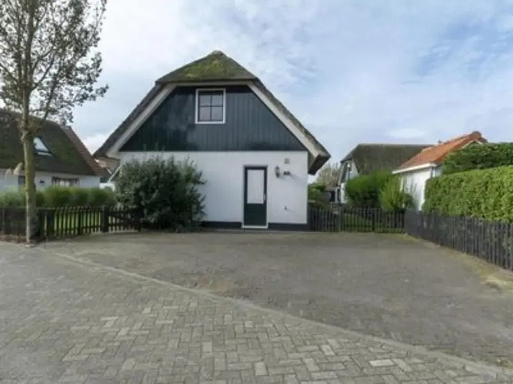 Stylish and Modern Furnished Holiday Villa