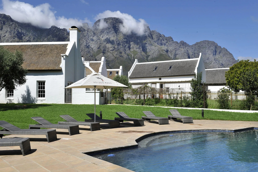 Holden Manz Country House