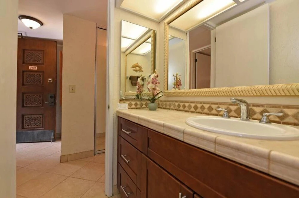 Papakea D-204 by Maui Life Realty