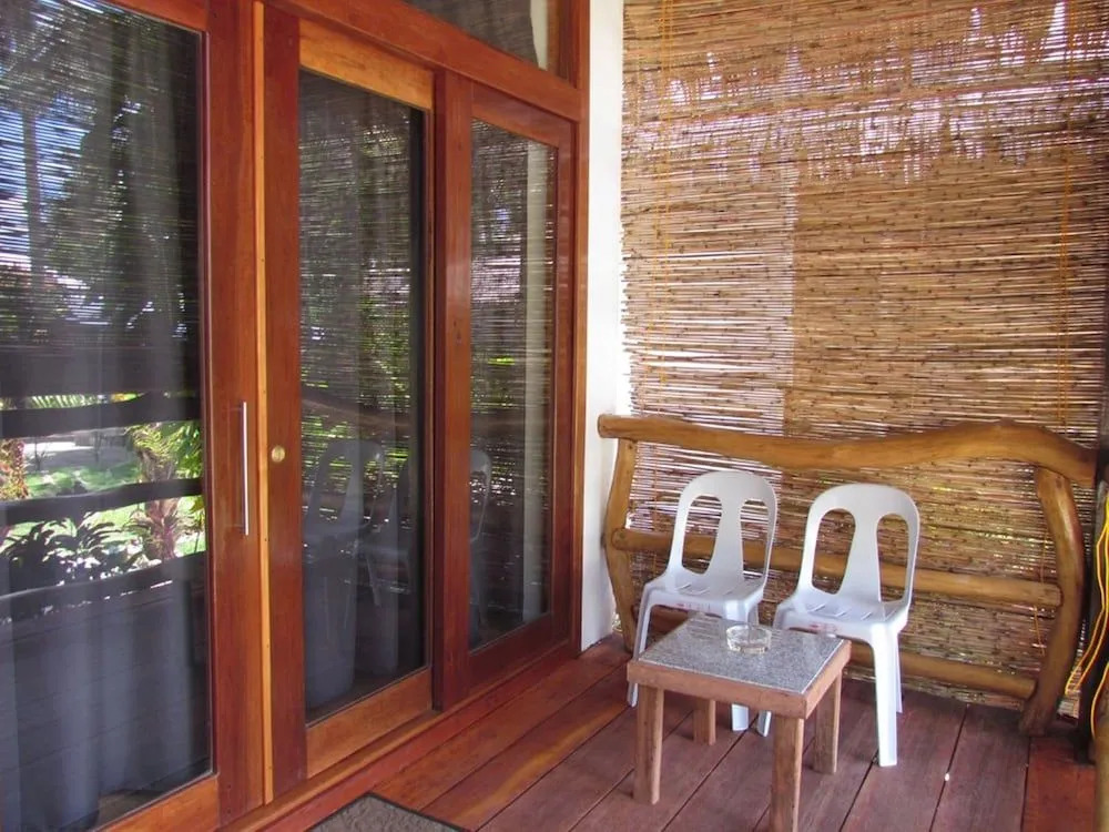 Siargao Latitude 10