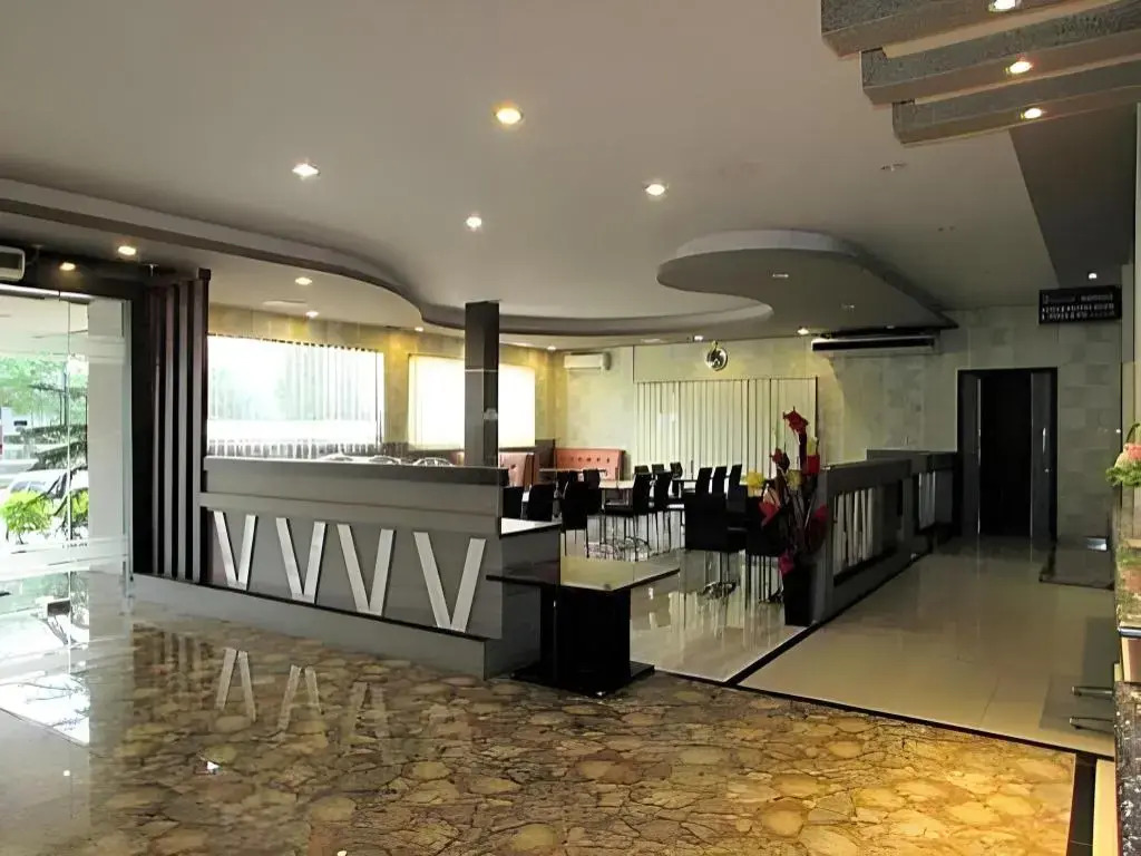 Grand Krakatau Serang