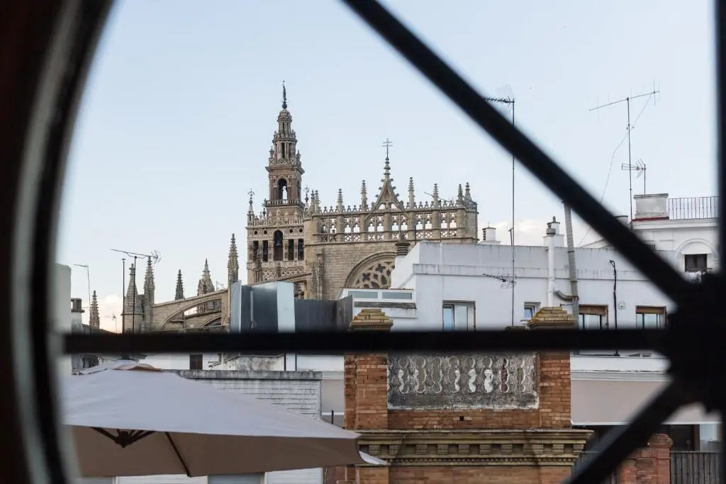Street Cathedral Sevilla