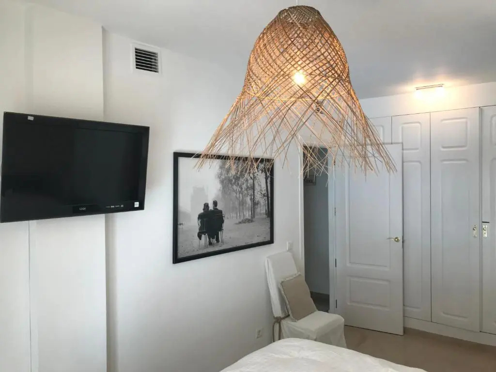 2204-Luxury apt on the beach,new,on duquesa port!
