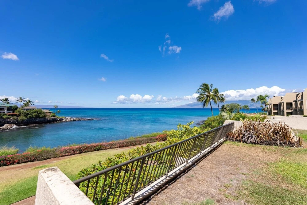Napili Point B33 1 Bedroom Oceanfront Condo 1 Condo by RedAwning
