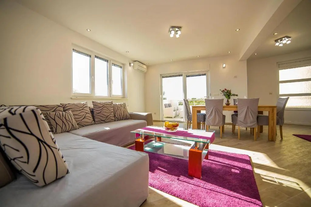 Apartments Emil