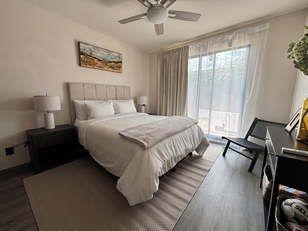 Private Hot Tub - 5BR in Nueva Escondida