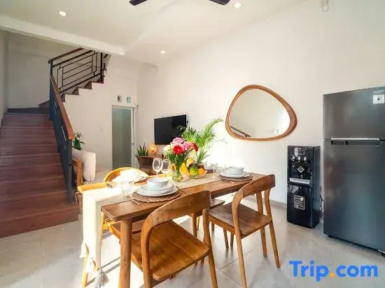 NEW 2BR Villa in Berawa w/Pool, Beach fast Wi-Fi