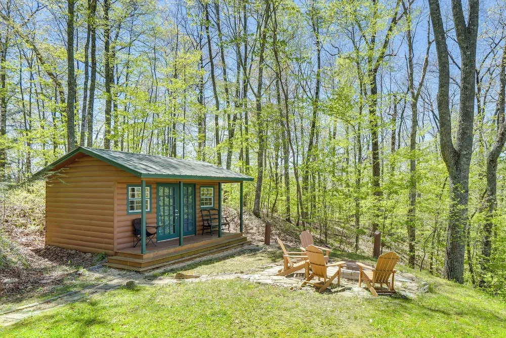 Rustic Topton Cabin w/ Game Room & Private Hot Tub