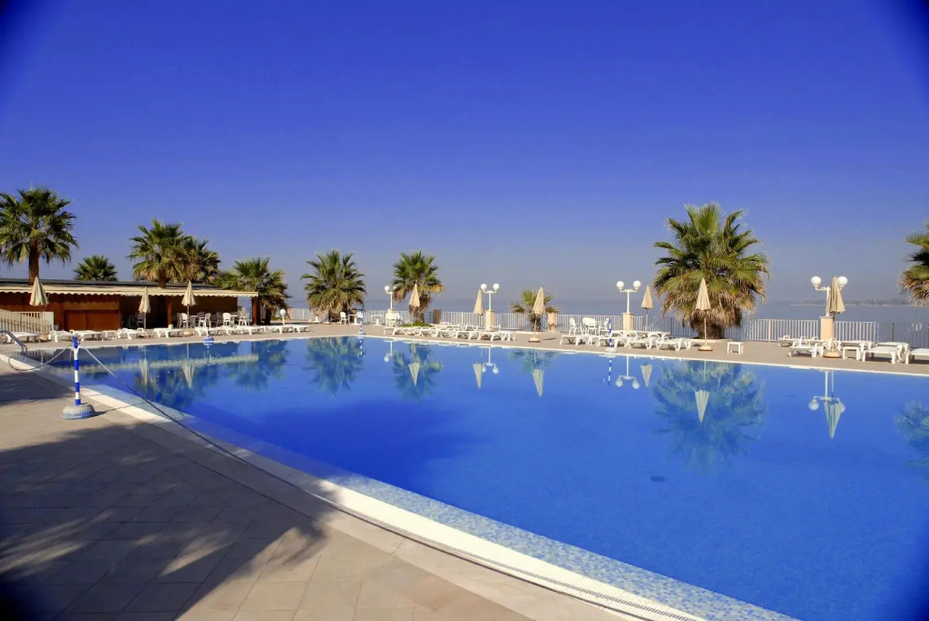 Dioscuri Bay Palace
