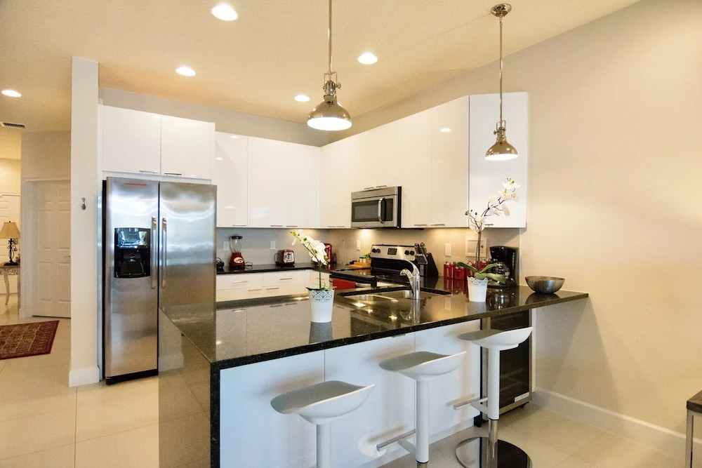 Serenity - 1538 Tranquil Ave