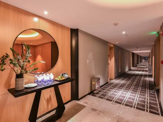 New Space Grand Hotel
