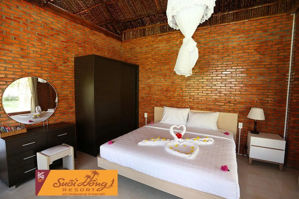 Suoi Hong Resort