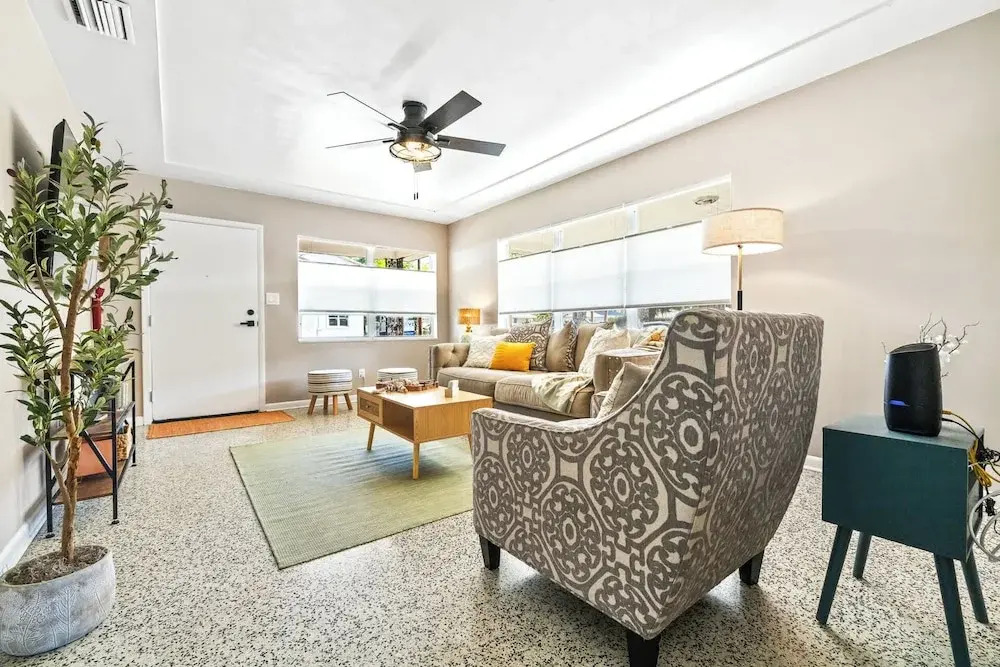 Sunny Side Up A Charming Retreat!
