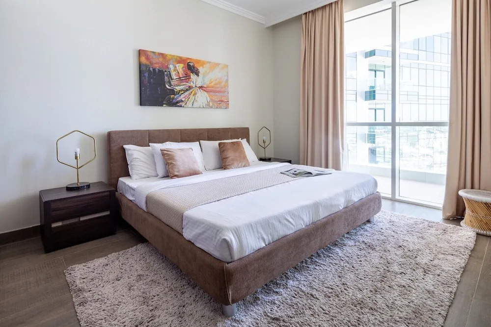 Blissfully Stunning 3BR With Direct Beach Access. Sea Views