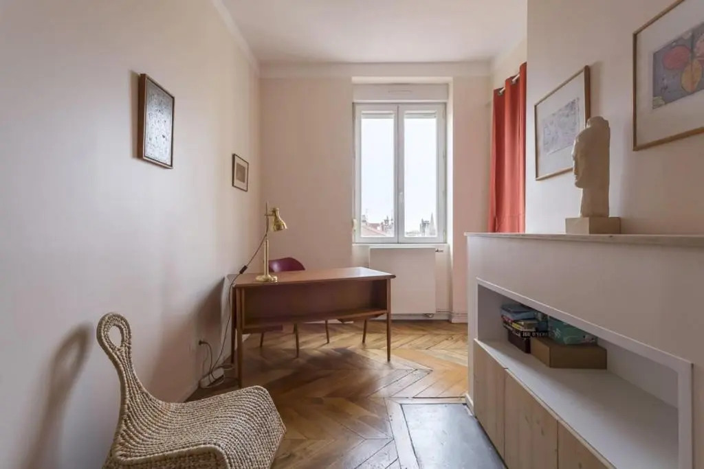 Capucins - 2 chambres et un bureau au calme - - Appartement 2beapart