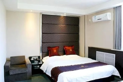 Jianghan Business Hotel