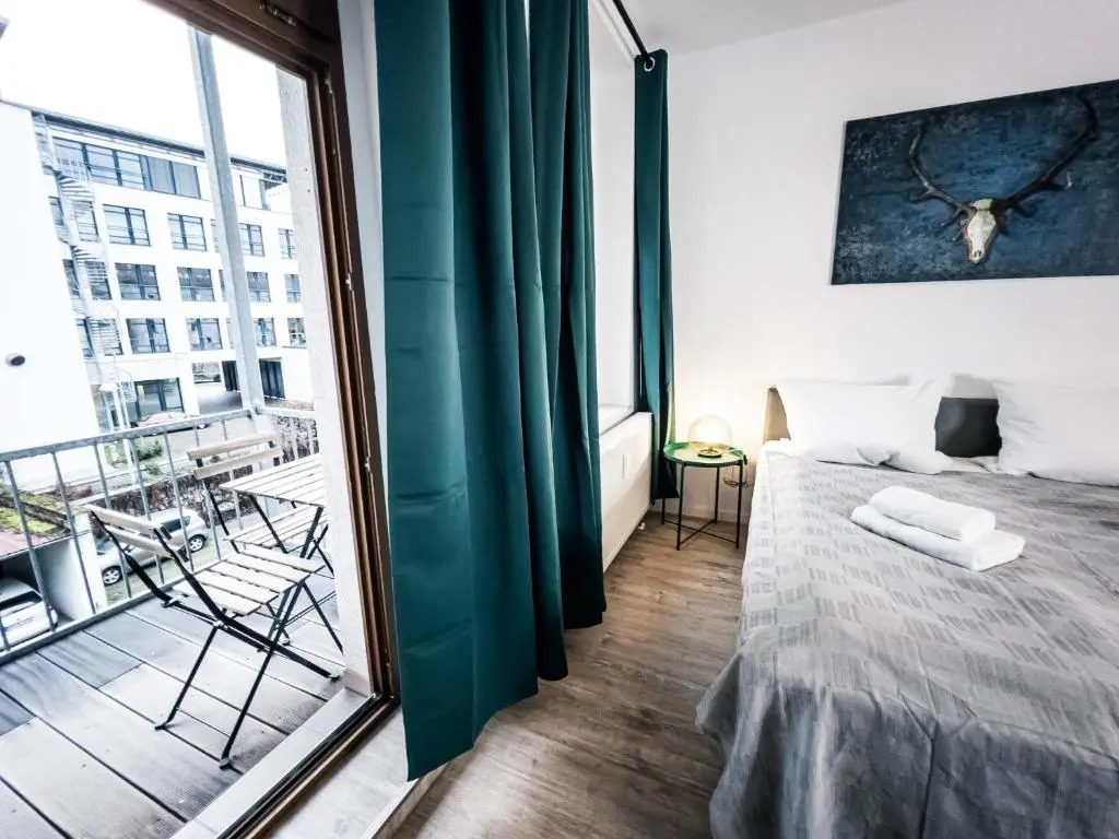 ⋙ Stilvolle Wohnung mit 2 Schlafzimmern & Balkon ⋘