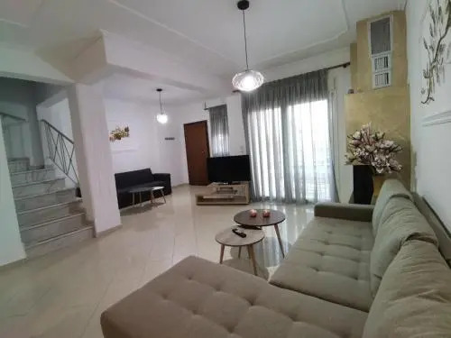Evris House 1