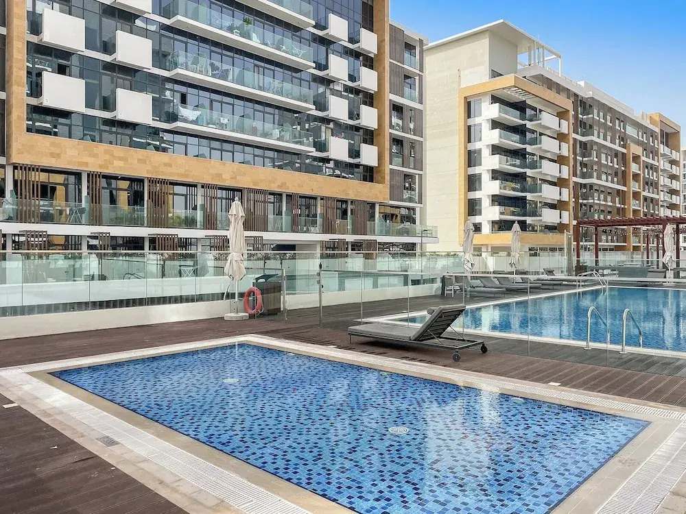 1BR Azizi Riviera B7 Pool View
