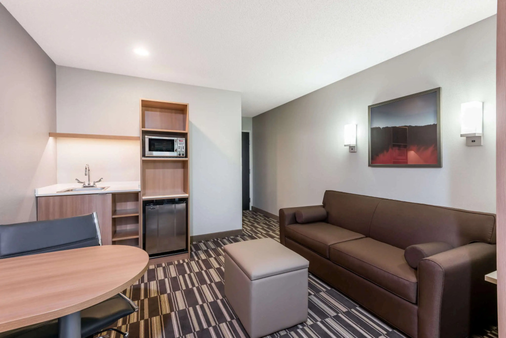 Microtel Inn & Suites by Wyndham New Martinsville
