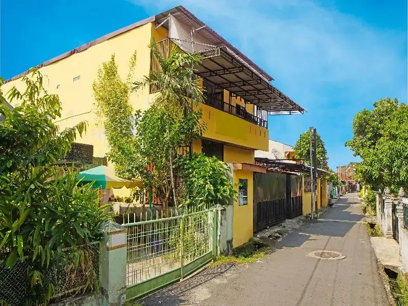 SPOT ON 90435 Rohana Homestay Syariah