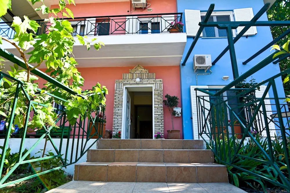 Tsertos Apartments