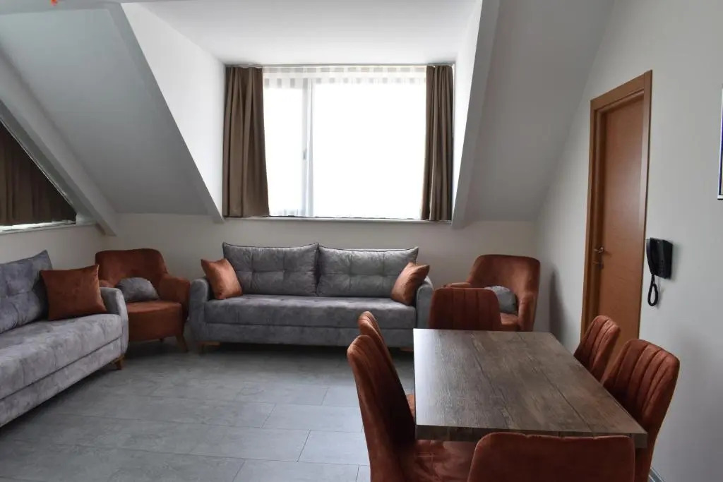 Mia Suite