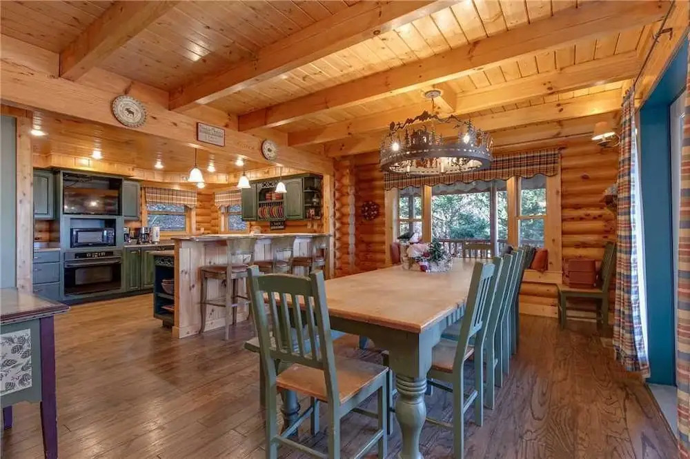 Lookout Lodge - Five Bedroom Cabin