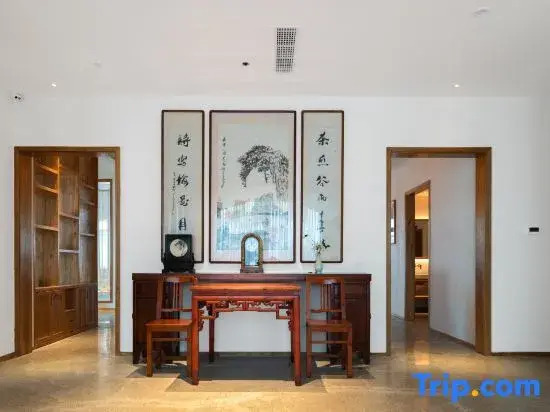 MisooHi Huayin Mystery Hotel (Mount Huangshan Tangkou South Gate Store)