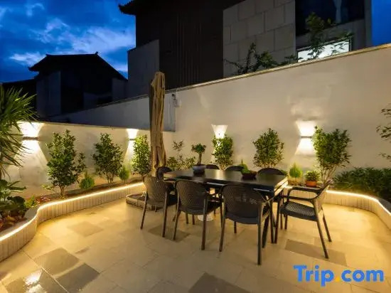 Snow Golden | Sunlight Golden Mountain View Resort and Vacation Home (Shuhe Ancient Town Branch)