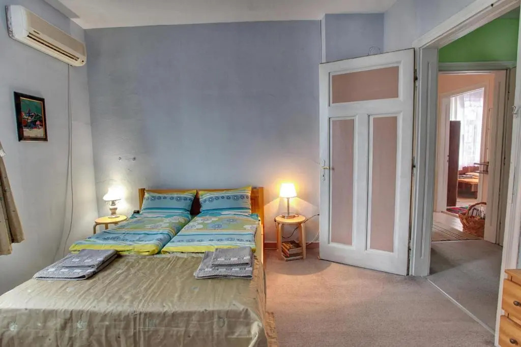 Retro & Friendly Old Town House with a Garden