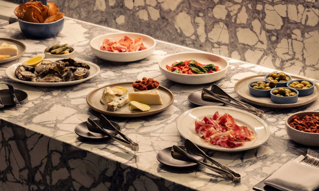 Next Hotel Melbourne, Curio Collection by Hilton