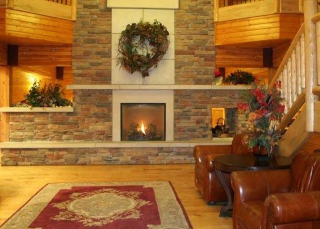 Norfolk Lodge & Suites, an Ascend Collection Hotel