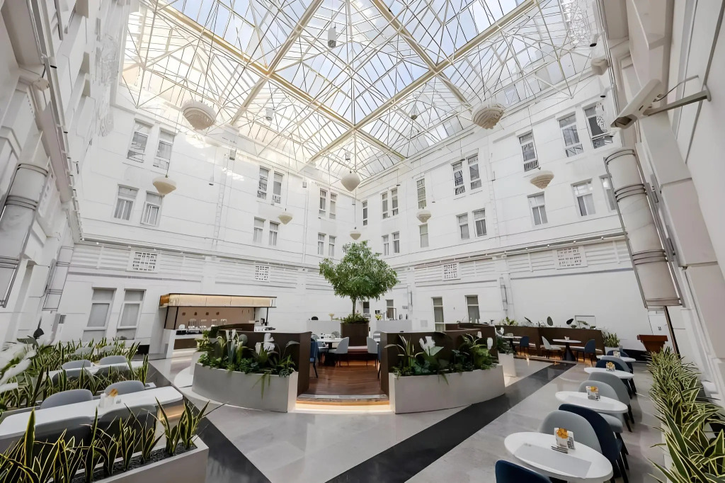 Yachts Apartment Hotel Jinqiao Branch