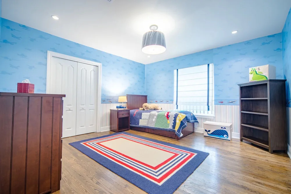Crystal Court Estate - Four Bedroom Home