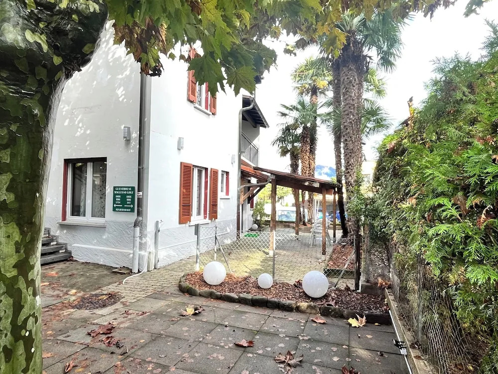 GuestHouse Magliaso Golf Station by LR - self check in