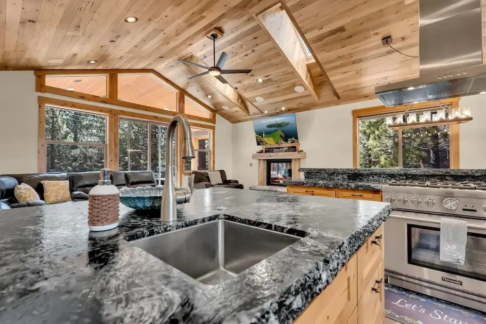 2566 Del Norte 5 Bedroom Home by RedAwning