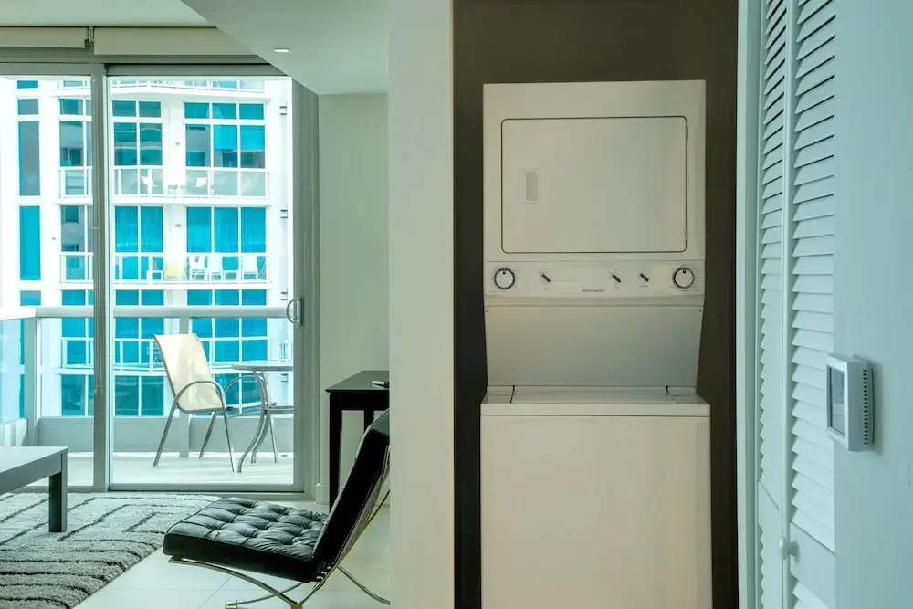 Domio Miami Beach Corner Ocean View + Balcony 3 Bed