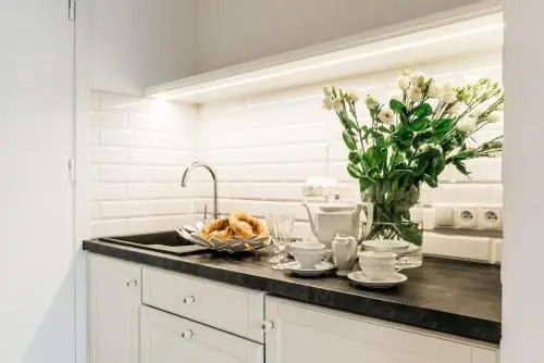 AVANTI Home