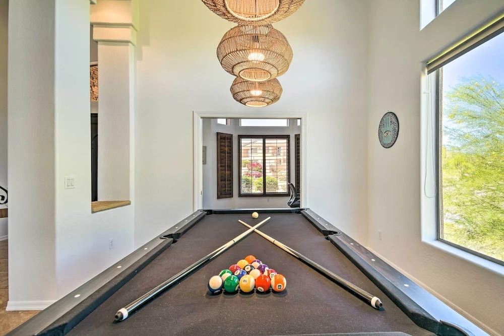 Pool, Spa & Putting Green: Fountain Hills Home!