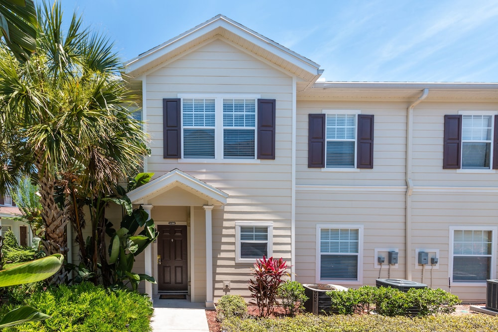 Lucaya Village - 2960 Lucayan Harbour Circle