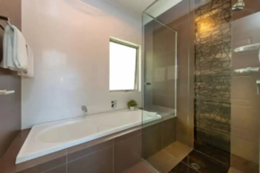 Adelphi Waterfront 2 Bedroom Ground Floor Home