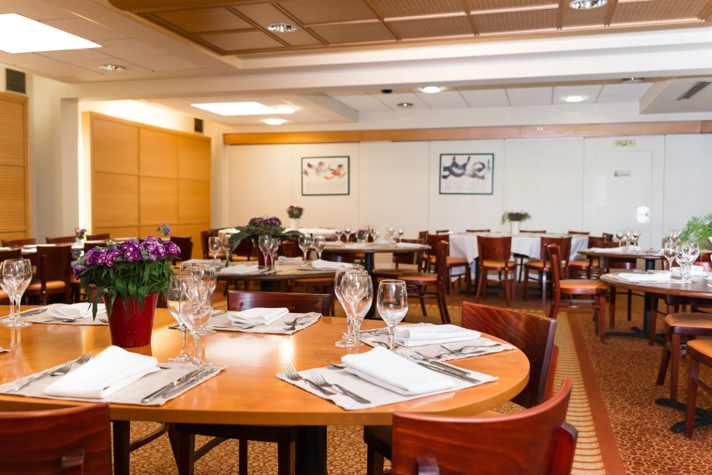 Brit Hotel Rennes Cesson