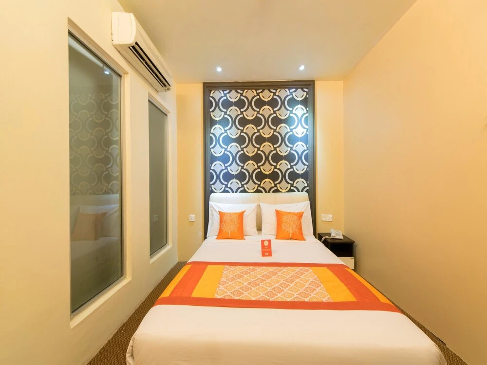 OYO 126 Rae Hotel