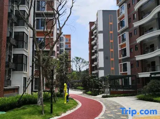 Zhongxin Chuanshihu Serviced Apartment