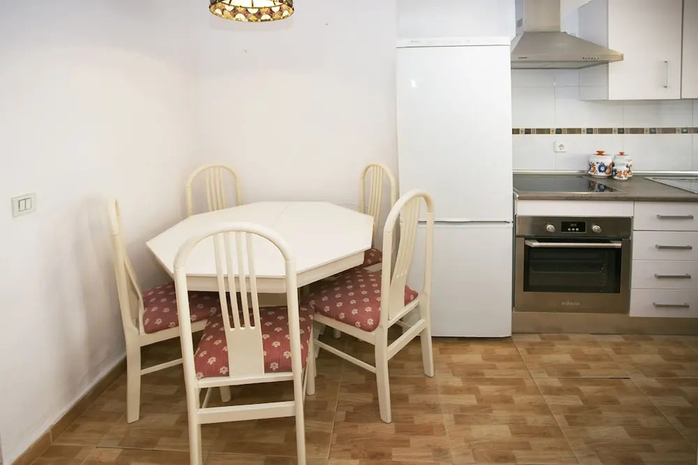 Center & White Town Apartment